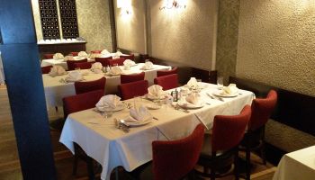 restaurant-event-room-seating-0117